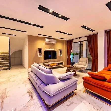 Villa Lueks Ve Benzersiz Firoza 3 *